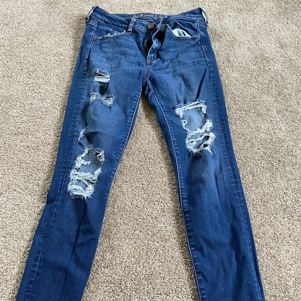 Ripped skinny jeans